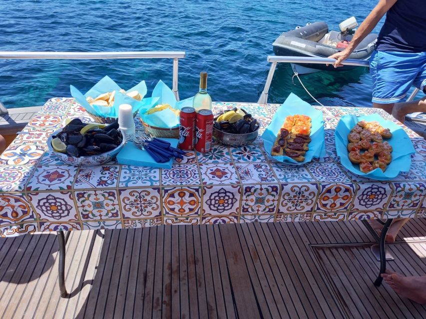 Palau: La Maddalena Archipelago Motorboat Tour with Lunch - Who will enjoy this Palau boat tour most