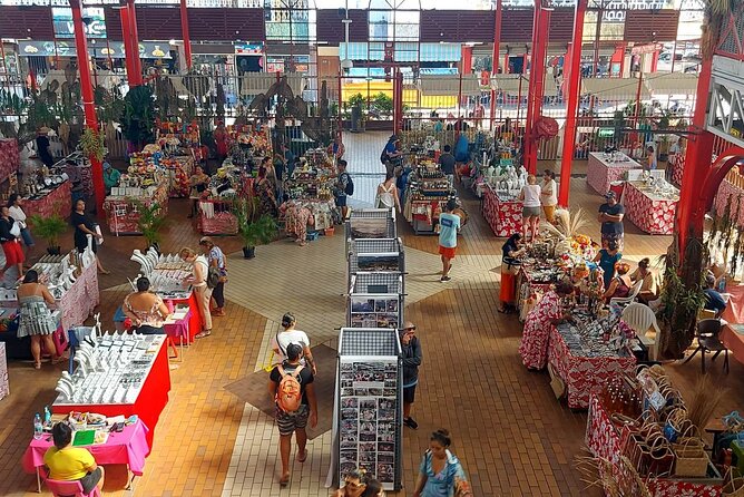 Papeete City Tour, 3hours (on Tahiti) - The Assembly gardens and the Queens bath