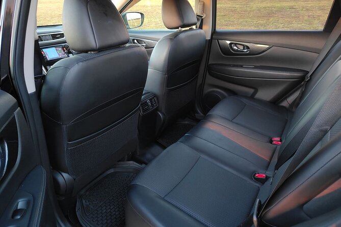 Private Arrival SUV Transfer: Nadi Airport to Nadi area Hotels - Meeting your driver at Nadi International Airport
