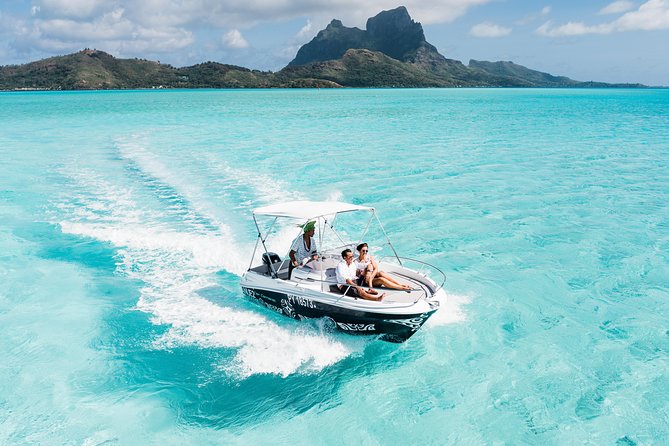 Private Boat Rental on Cap Camarat 17ft - Why a small private boat changes the Bora Bora experience