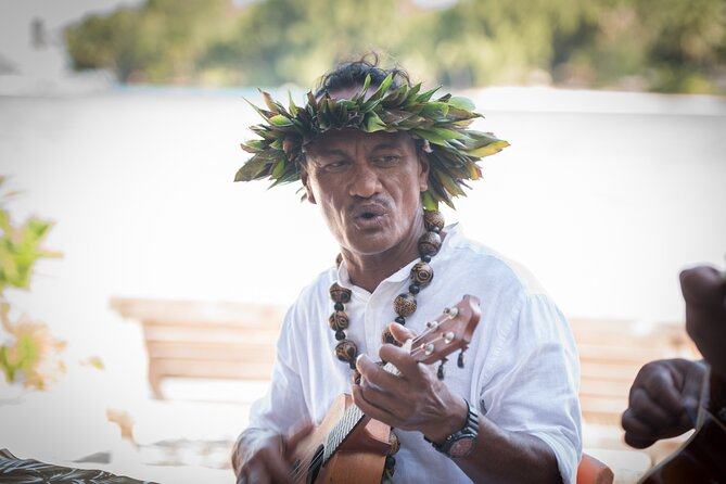 Private Bora Bora Lagoon & Water Lunch Experience - The private motu lunch