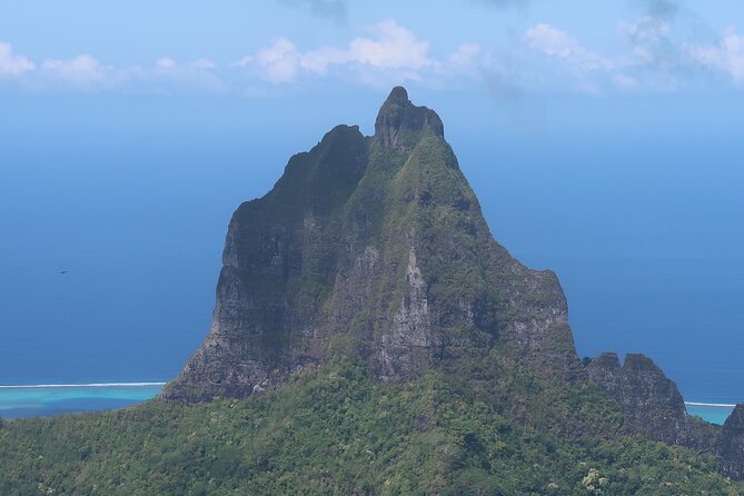 Private Half-Day Hike in the Opunohu Valley in Moorea - Following archaeological trails