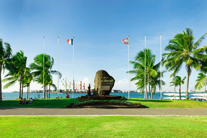 Private Half Day Tour: Papeete and Nature of Tahiti east coast - Belvedere du Taharaa for Moorea and Matavai Bay views