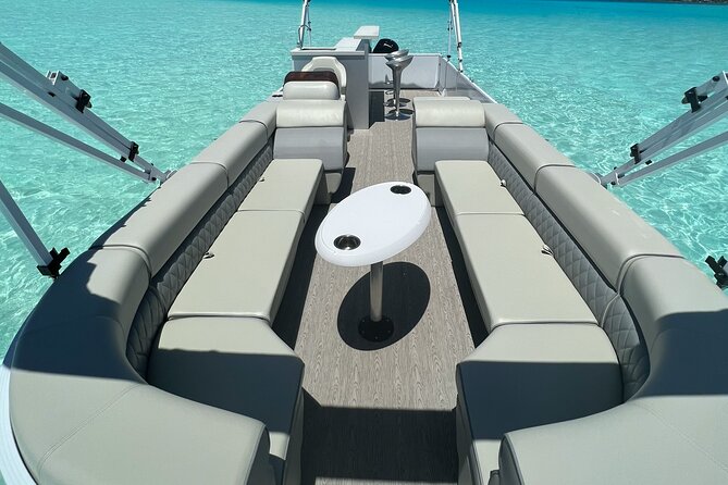 Private Lagoon Tour on a Prestigious Pontoon Boat in Bora Bora - Cruising beneath Mount Otemanu