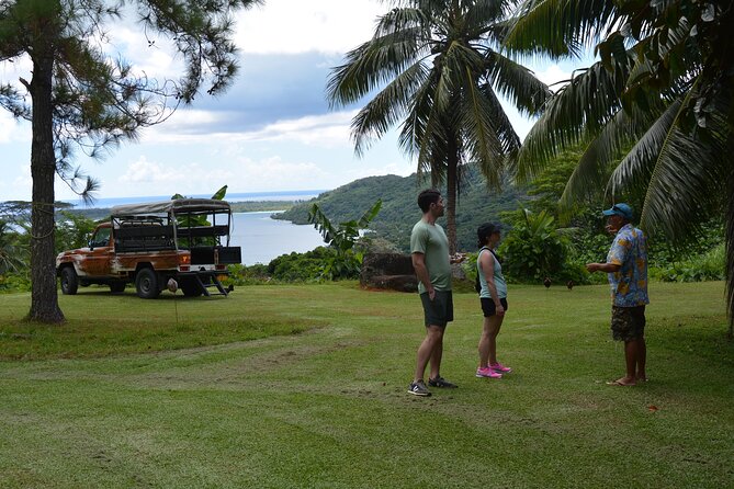 Private Safari Adventure Tour in Bora Bora with Local Guide - What the guides add to four hours