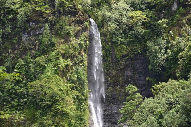 Private Tahiti Circle Island - Waterfalls, Black Sand & Views - Point Venus: history beside the sea