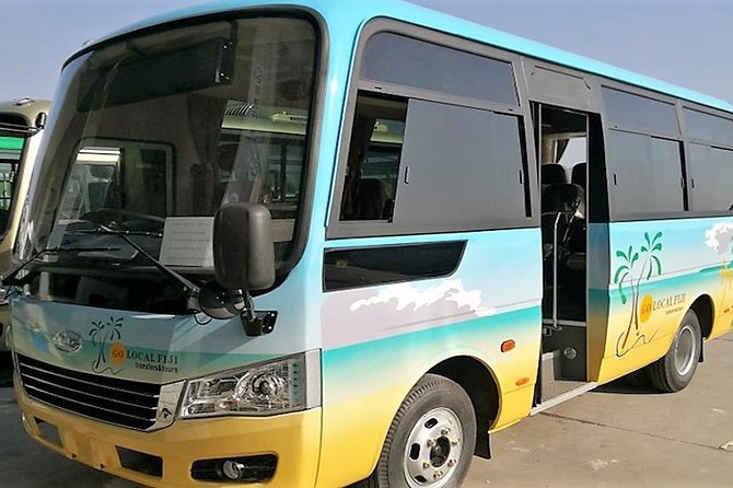 Private Transfer: Nadi Airport to Coral Coast - 5 to 8 Seat Vehicle - Making the Most of the Shopping Stop