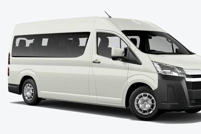 Private Transfer :Nadi Airport to Hotels (CFC APPROVED) - What the airport-to-hotel ride is like