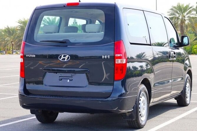 Private Transfer Papeete Urban Area to Tahiti Airport PPT by Van - A simple ride from Papeete to Faaa Airport
