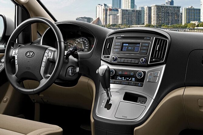 Private Transfer Tahiti Airport PPT to Papeete Urban Area by Van - Leaving Faaa Airport without the usual arrival hassle