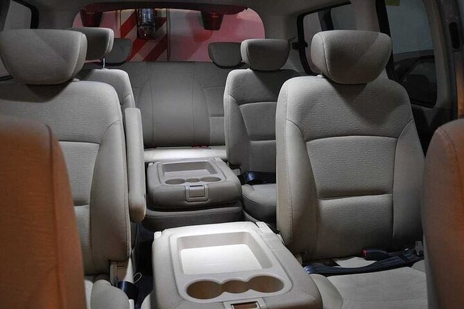 Private Transfer Tahiti Airport PPT to Papeete Urban Area by Van - The personal touches that make the arrival pleasant
