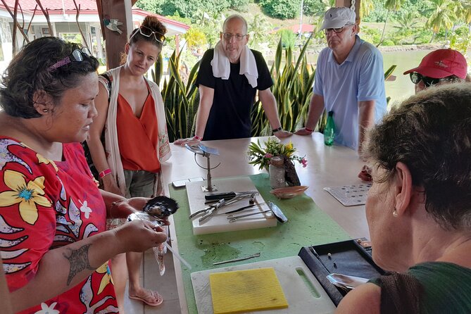 Raiatea-Beautiful Black Pearl of Tahiti and the Vanilla of Tahaa - Fruit, drinks, and the possible wildlife stop