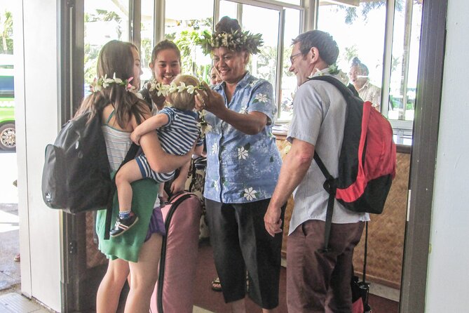 Rarotonga International Arrivals Seat in Coach Transfer - Cancellation and booking timing