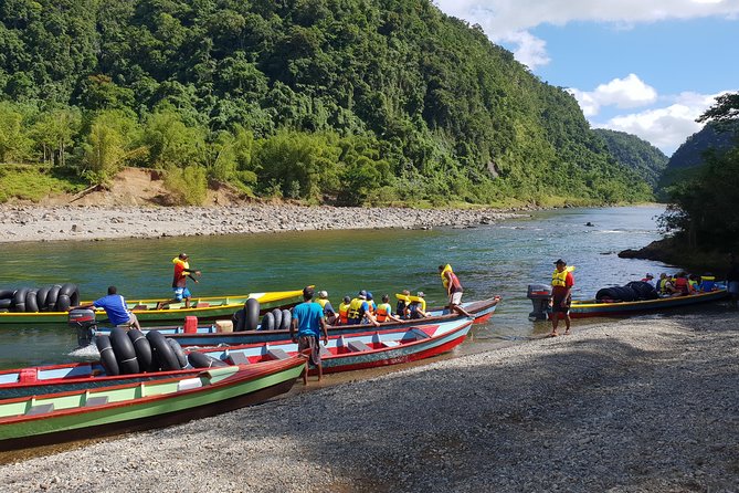 River Tubing Fiji, Navua River - Tubing down the Navua River