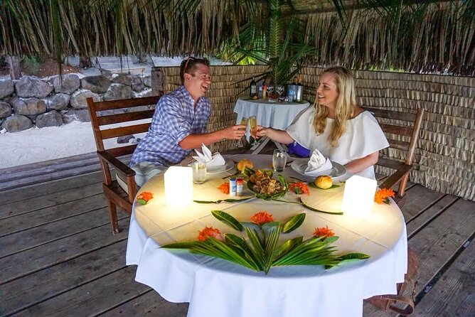 Romantic Private Sunset and Motu Dinner for Two - What the three-course dinner includes