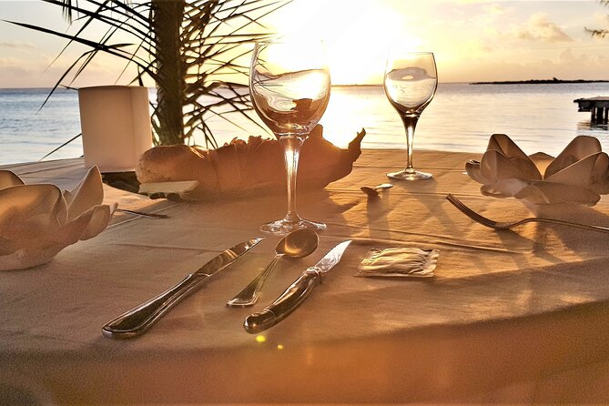 Romantic Private Sunset and Motu Dinner for Two - Is the private format worth the price?