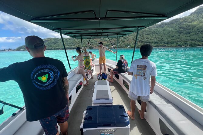 Sacred Experience Swimming with a Whale in Moorea - Boat comfort, snacks, and time between encounters