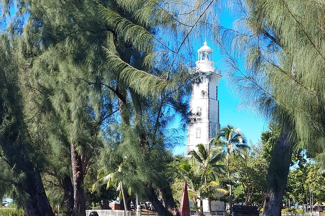 Shared 4.5h Circle Island Tour of Tahiti Nui by Lydia - Pointe Venus and Tahiti’s European Contact