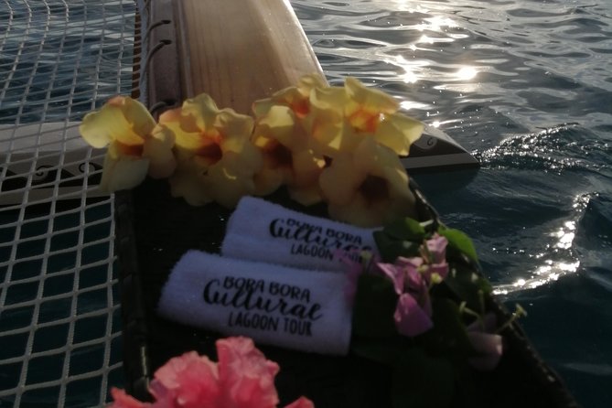 SHARED SUNSET LAGOON CRUISE - Bora Bora Cultural Lagoon Tour - A Quiet Boat Ride Into Bora Bora’s Sunset