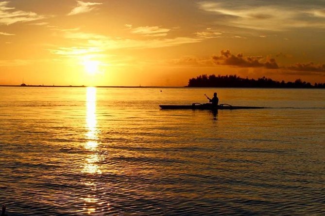 SHARED SUNSET LAGOON CRUISE - Bora Bora Cultural Lagoon Tour - Reaching the Western End for Sunset