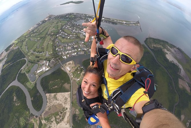 Skydive Fiji Radical 10000ft Tandem Jump (30 seconds free fall) - From Denarau Road to the jump plane