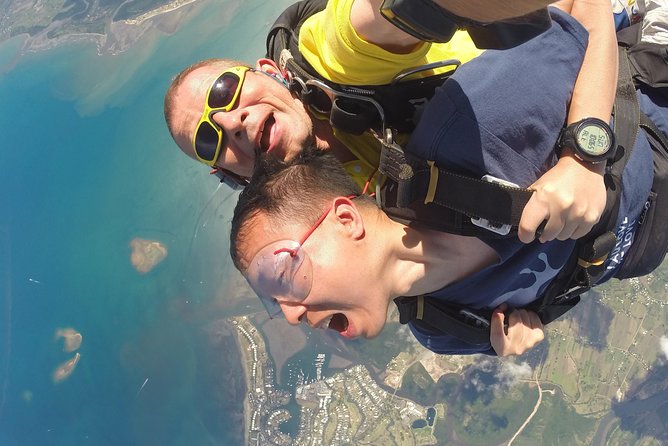Skydive Fiji Radical 10000ft Tandem Jump (30 seconds free fall) - The parachute view is slower and more scenic