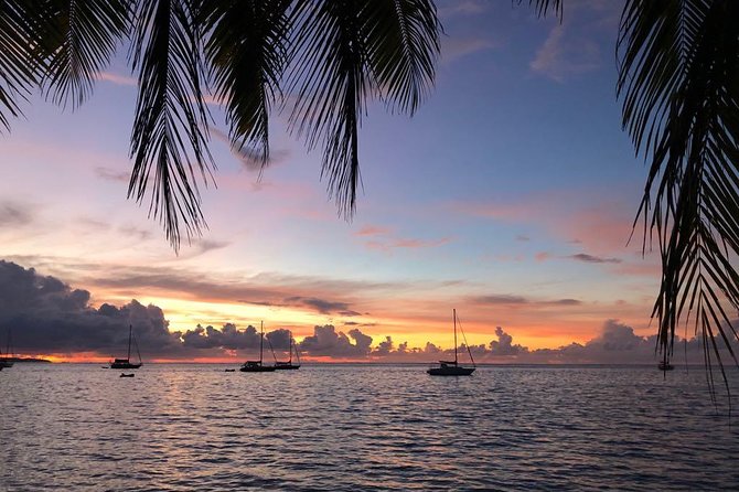 Sunset Cruise : Moorea Sailing on a Catamaran named Taboo - Inside and outside the barrier reef