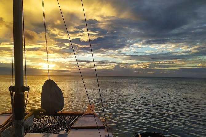 Sunset sailing - The 3 p.m. departure and first look at the lagoon
