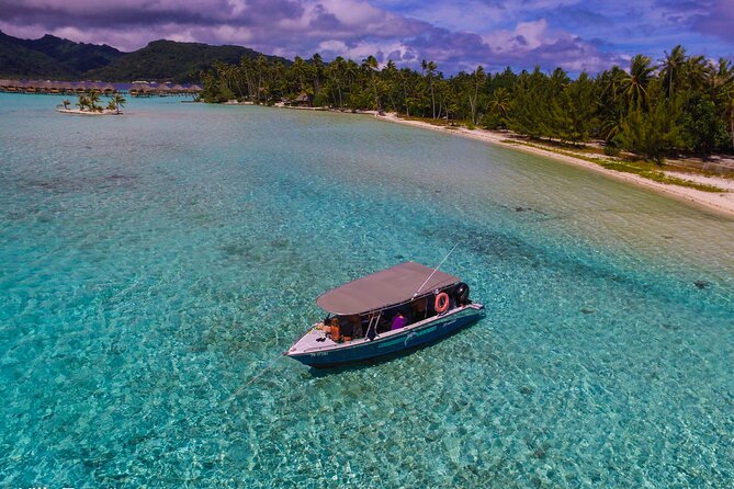 Tahaa Lagoon Tour -Departure Raiatea-Small groups (max 12 p) - Champon Pearl Farm: a useful first stop