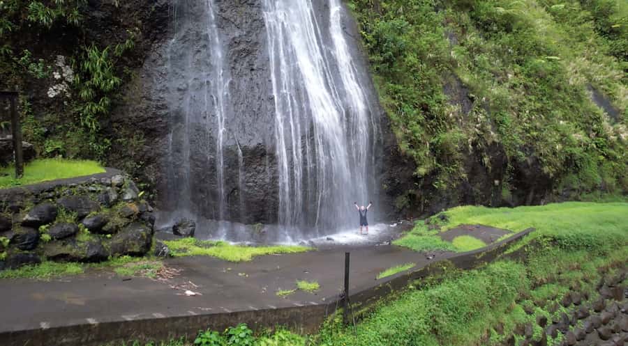 Tahiti E-bike, mtb, vtt Tour with Swimming and Lunch - King’s Basin and the icy water stop