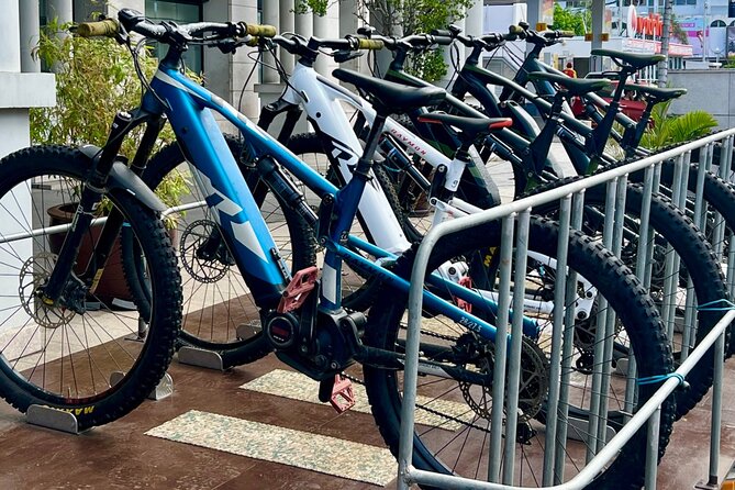 Tahiti excursion adventure circuit MTB MTB E-Bike private valley - A true off-road ride beyond Papeete