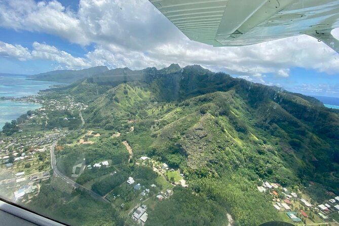 Tahiti: Full Day Tour with Private Flight EN Cessna (Moorea & Tahiti) - Maraa Grotto ends the route with cool water and rock