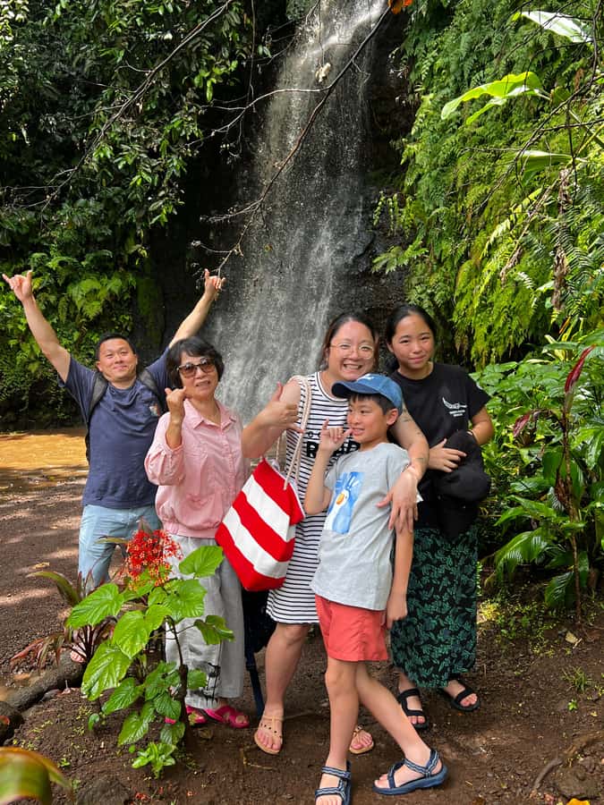 Tahiti: Unique Full Day West Coast, Combo Tour to Teahupoo - Taharuu Beach and Tahiti’s black-sand coast