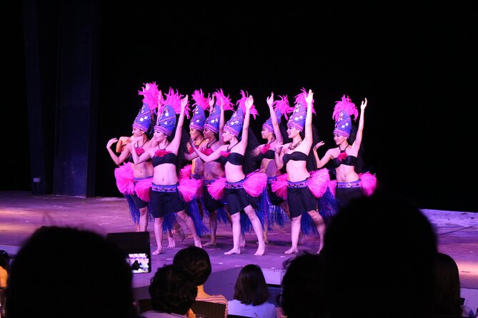 Taotao Tasi the Beach Dinner Show in Guam - Audience photos make the ending personal