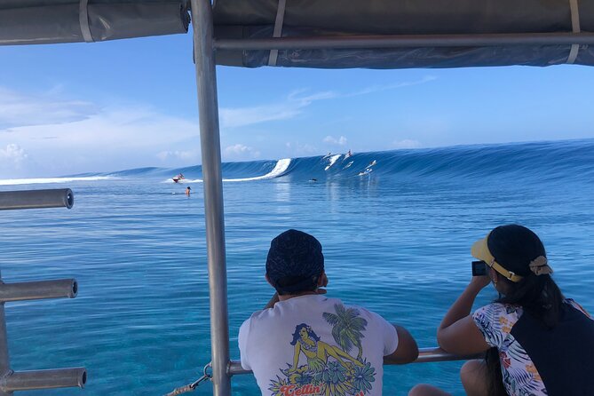 Taxi Boat to Watch the Teahupoo International Surfing Competition - Why Teahupo’o is worth seeing from the water