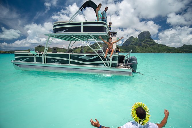Toa Boat Bora Bora Private Lagoon tour On Ambassador Boat - Snorkeling for Rays in Quieter Water