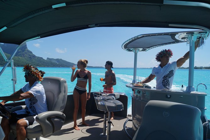 Toa Boat Bora Bora Private Lagoon tour with Lunch on Entertainer Bar Boat - Key points at a glance