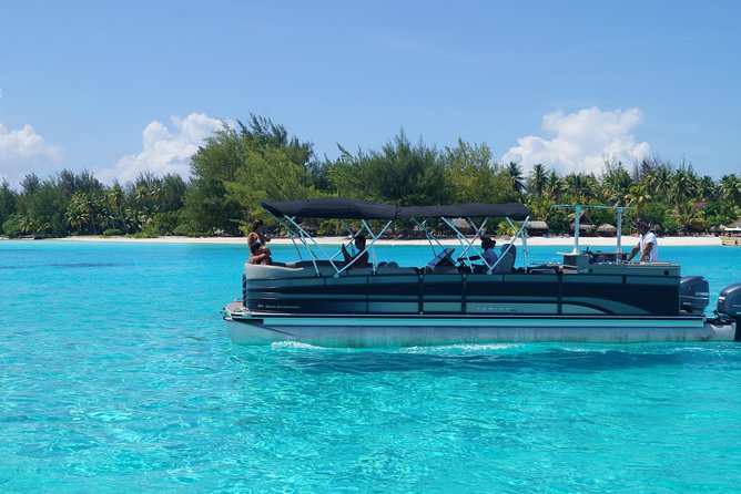 Toa Boat Bora Bora Private Lagoon tour with Lunch on Entertainer Bar Boat - Snorkeling with reef sharks and stingrays