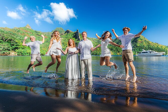 Unique photo shoot in the heart DE Moorea: Beach & mountain combo - Why this Moorea photo tour makes sense