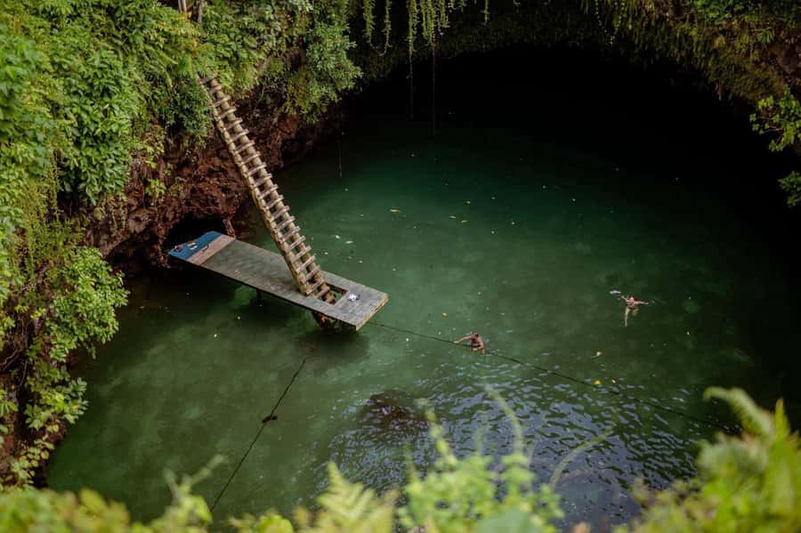 Upolu: Private Tour - Beach, Waterfall & Ocean Trench - What the private format adds