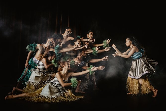 VOU Fiji Shows: Fiji Untold, From Fiji With Love & More! Dinner! - Key points to know before you book