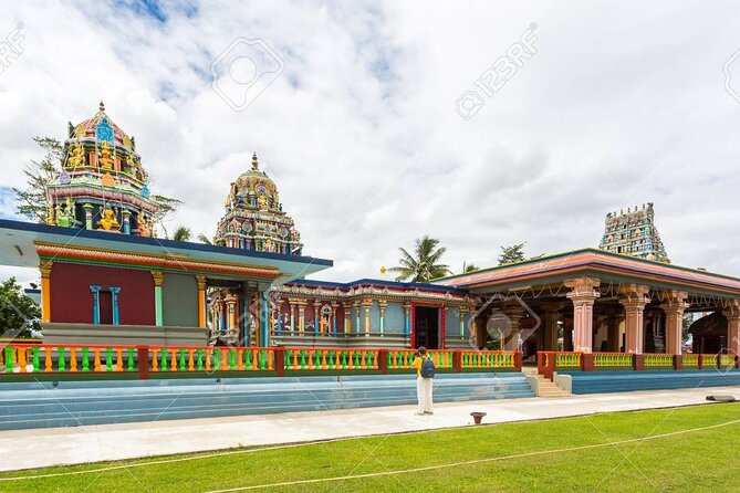 Wonders of Nadi Tour - Hindu Temple, Sleeping Giant Gardens, Markets & Shopping - Visiting Sri Siva Subramaniya Temple