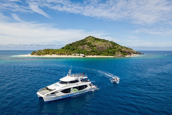 Yasawa Islands Explorer Cruise with Lunch - A long ride into Fiji’s Yasawa Islands