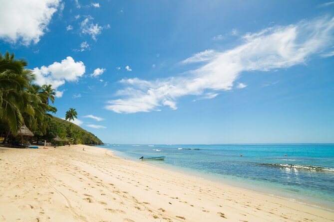 Yasawa Islands Explorer Cruise with Lunch - The big itinerary question: onboard cruise or island stop?